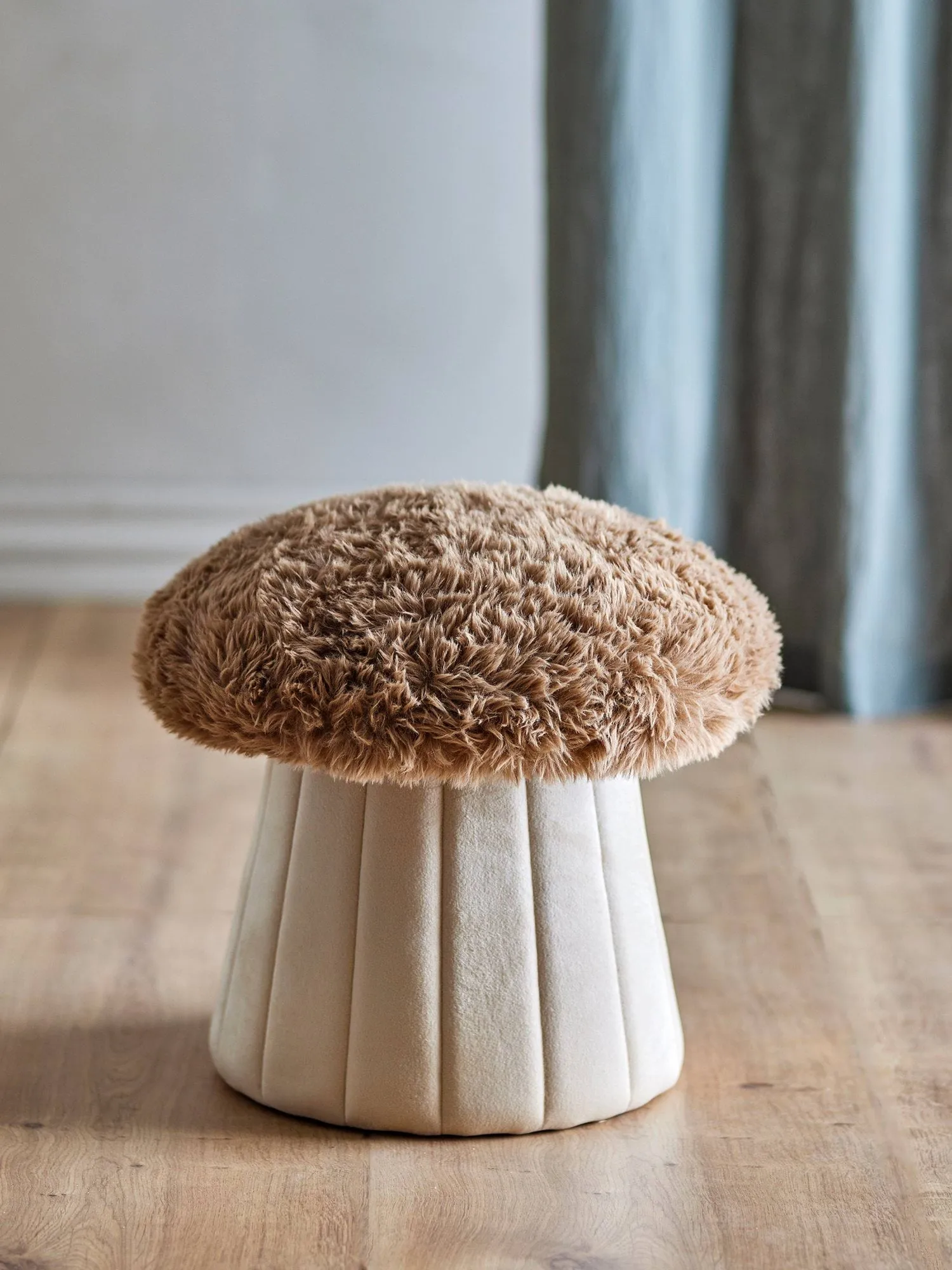Bertil puf Ø37 cm, Gąbka, brązowa Bloomingville