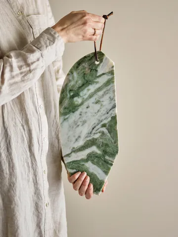 Deska do krojenia Ziggy 15x38 cm - Zielony marmur - Bloomingville