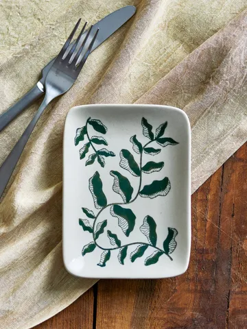 Fauni talerzyk dessertowy - Zielony, 15x11,5 cm - Bloomingville