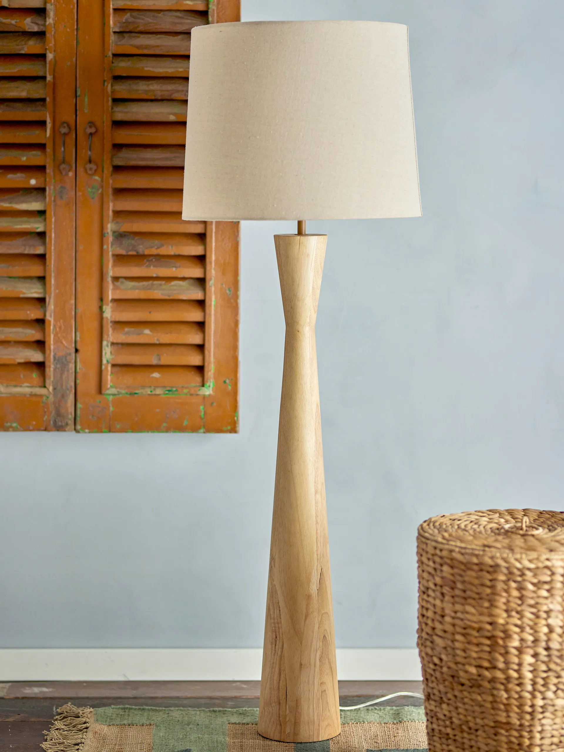 Lampa podłogowa Leonor Ø45x130 cm, Rubberwood Bloomingville