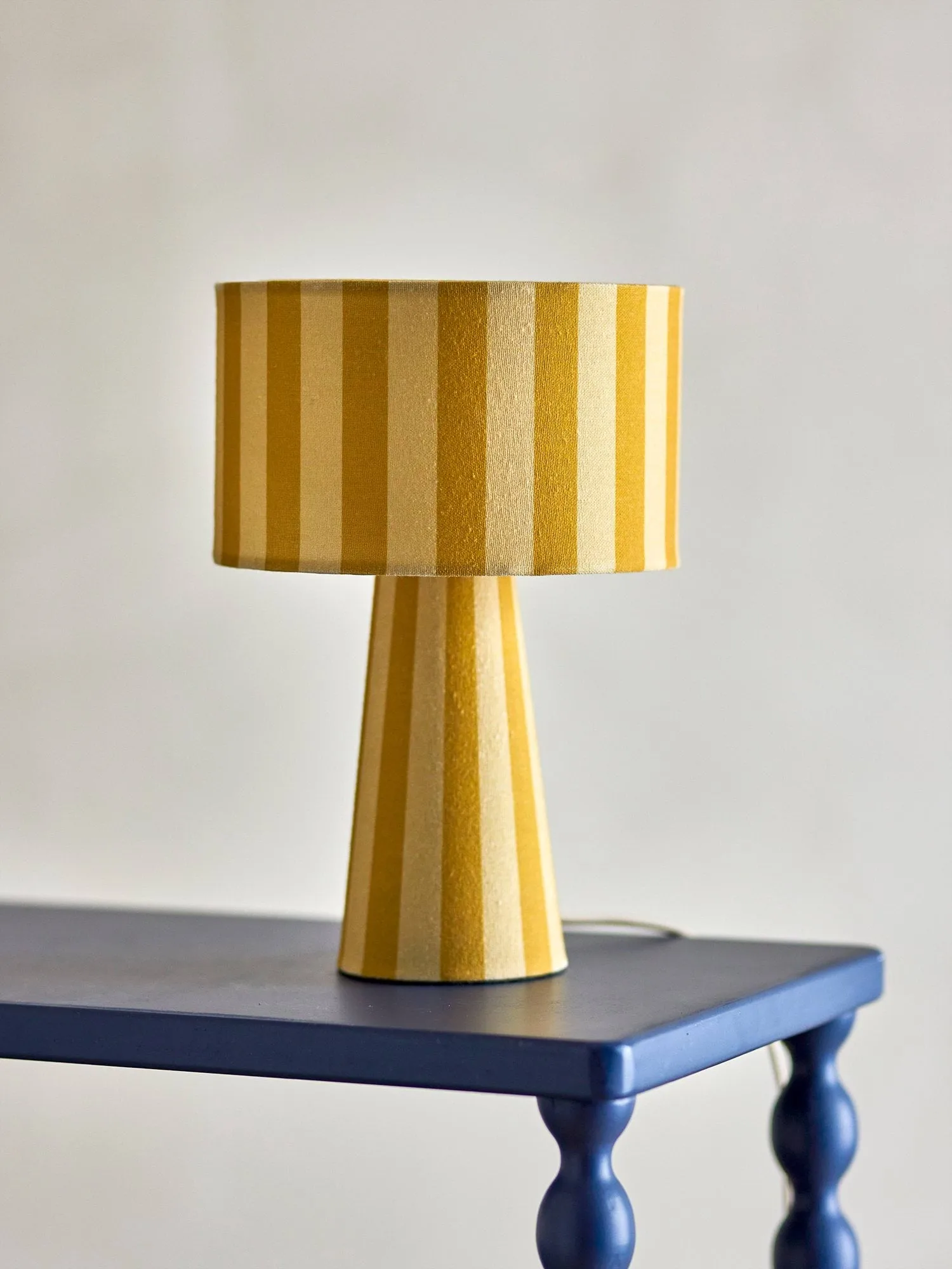 Lampa stołowa Emmie Ø 20 cm, Żółty, Ø20 cm Bloomingville