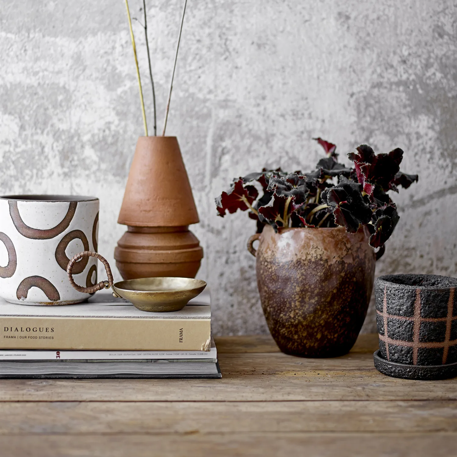 Nenne doniczka z uchwytem Ø16 cm, Brązowy Bloomingville