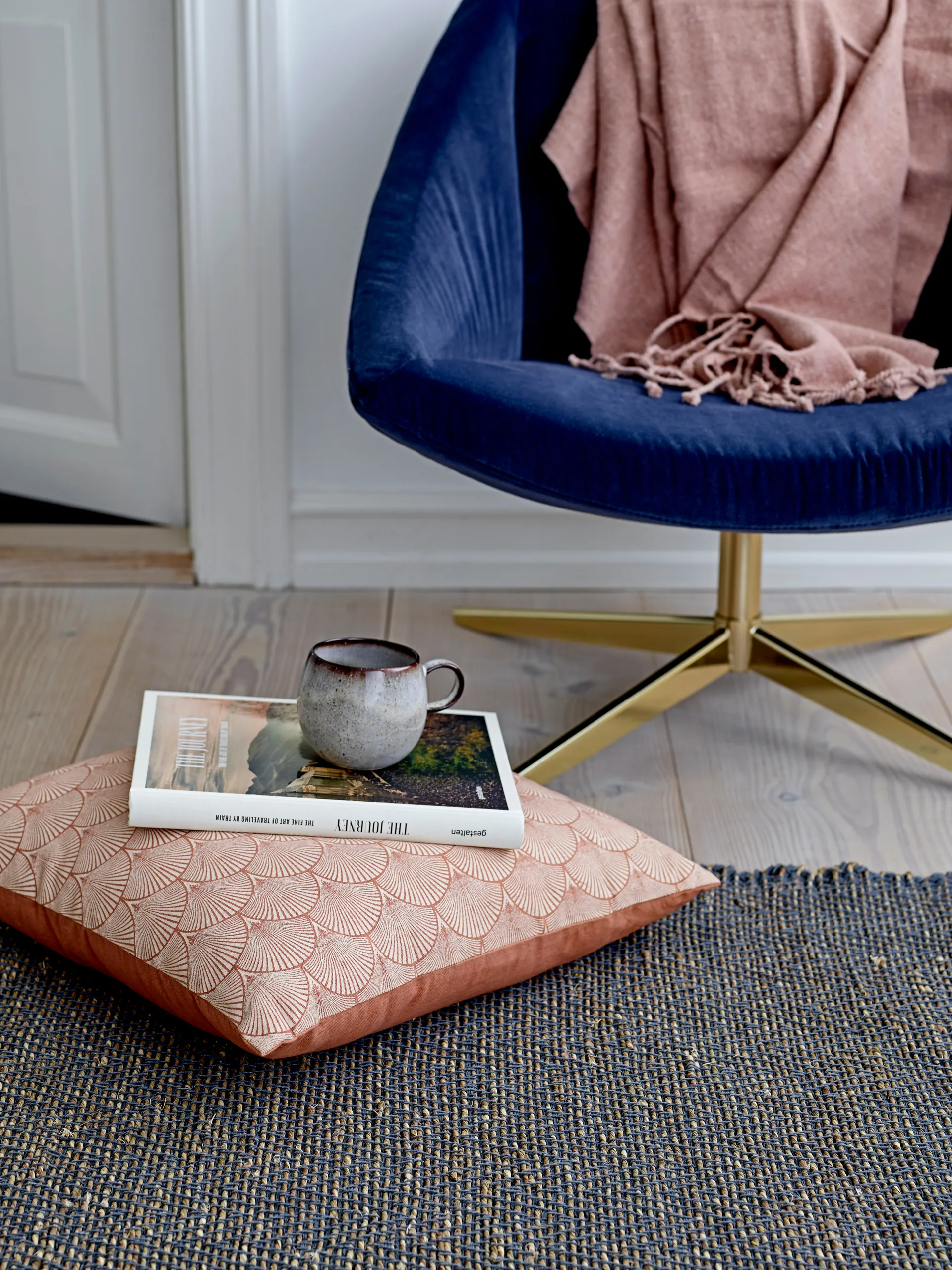 Sandrine kubek 9,5 cm, jasny szary Bloomingville