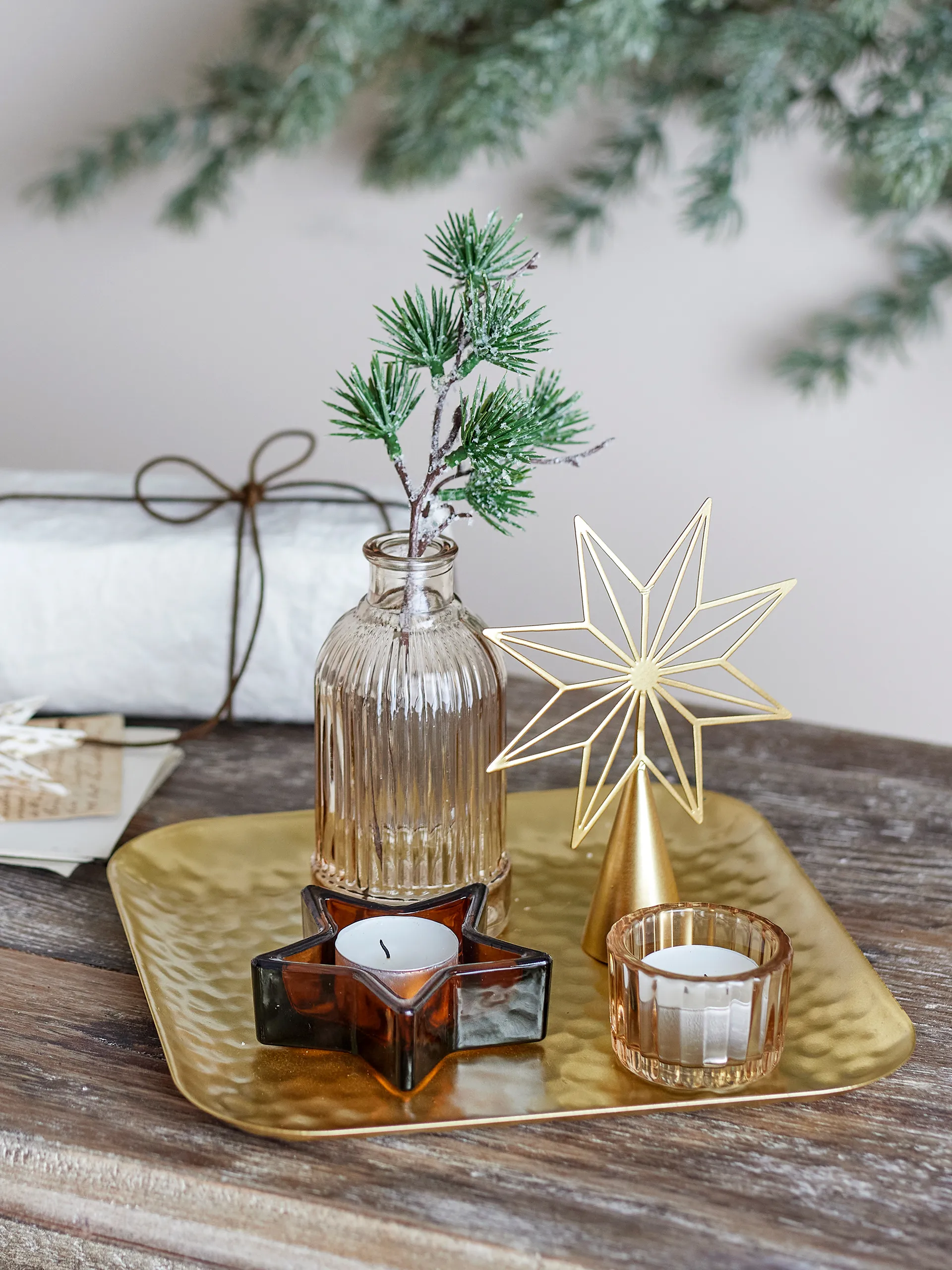 Taca Sanga z elementami dekoracyjnymi, 6 części, Złoty Bloomingville