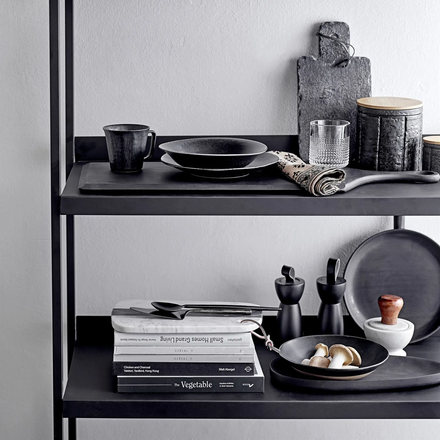 Talerz Yoko 24 cm 4-pak, Czarny Bloomingville