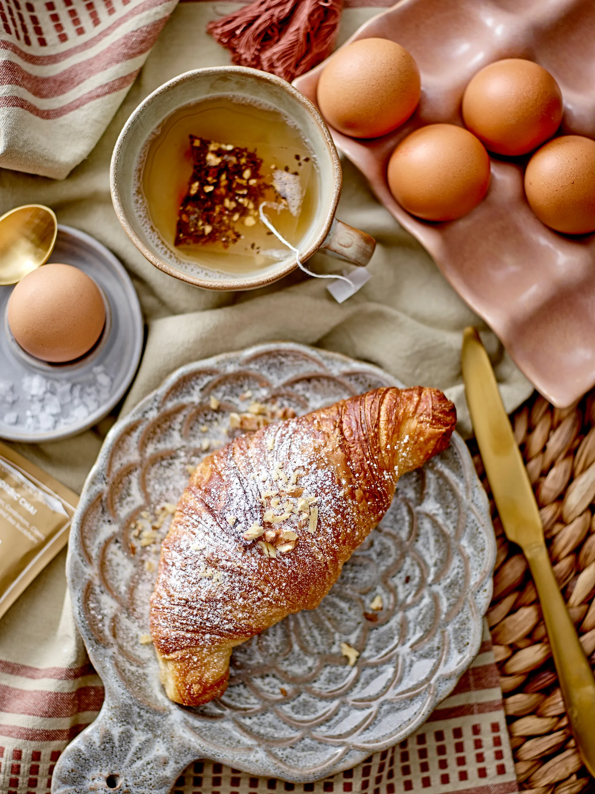 Zestaw 2 kieliszków na jajko Lila, Szary-biały Bloomingville