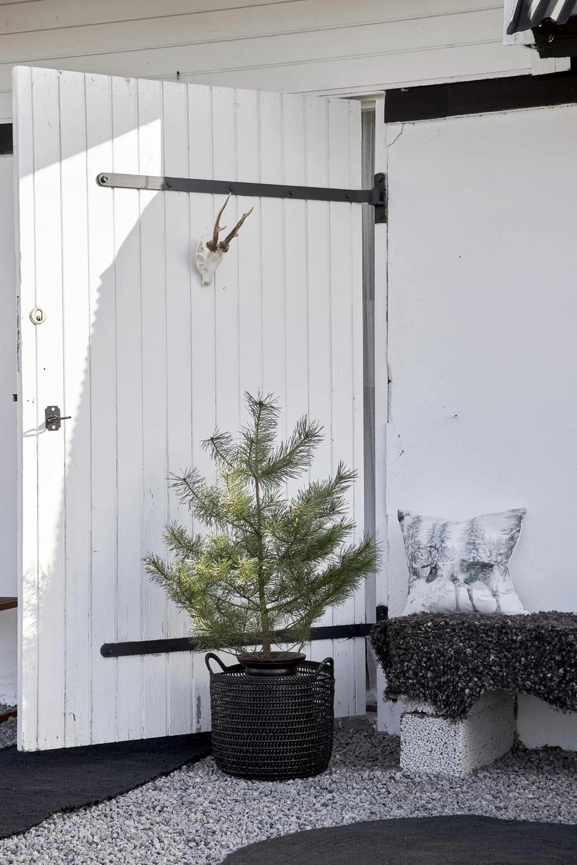 Dywan jutowy Merida czarny, 70x200 cm Boel & Jan