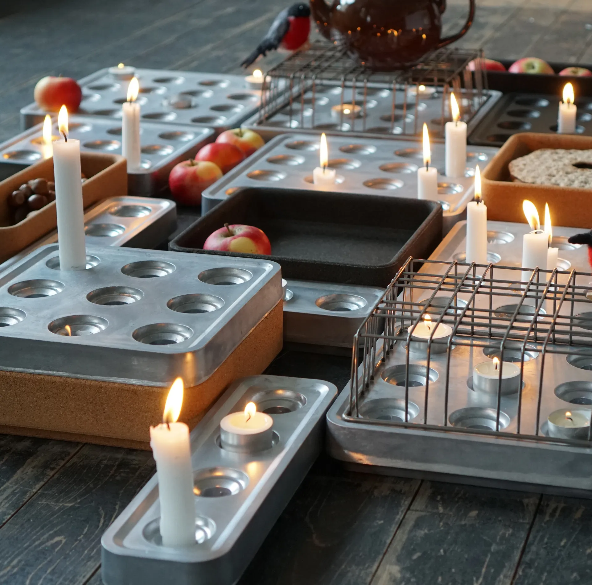 Podstawka na świecę aluminiowa, duży Born In Sweden