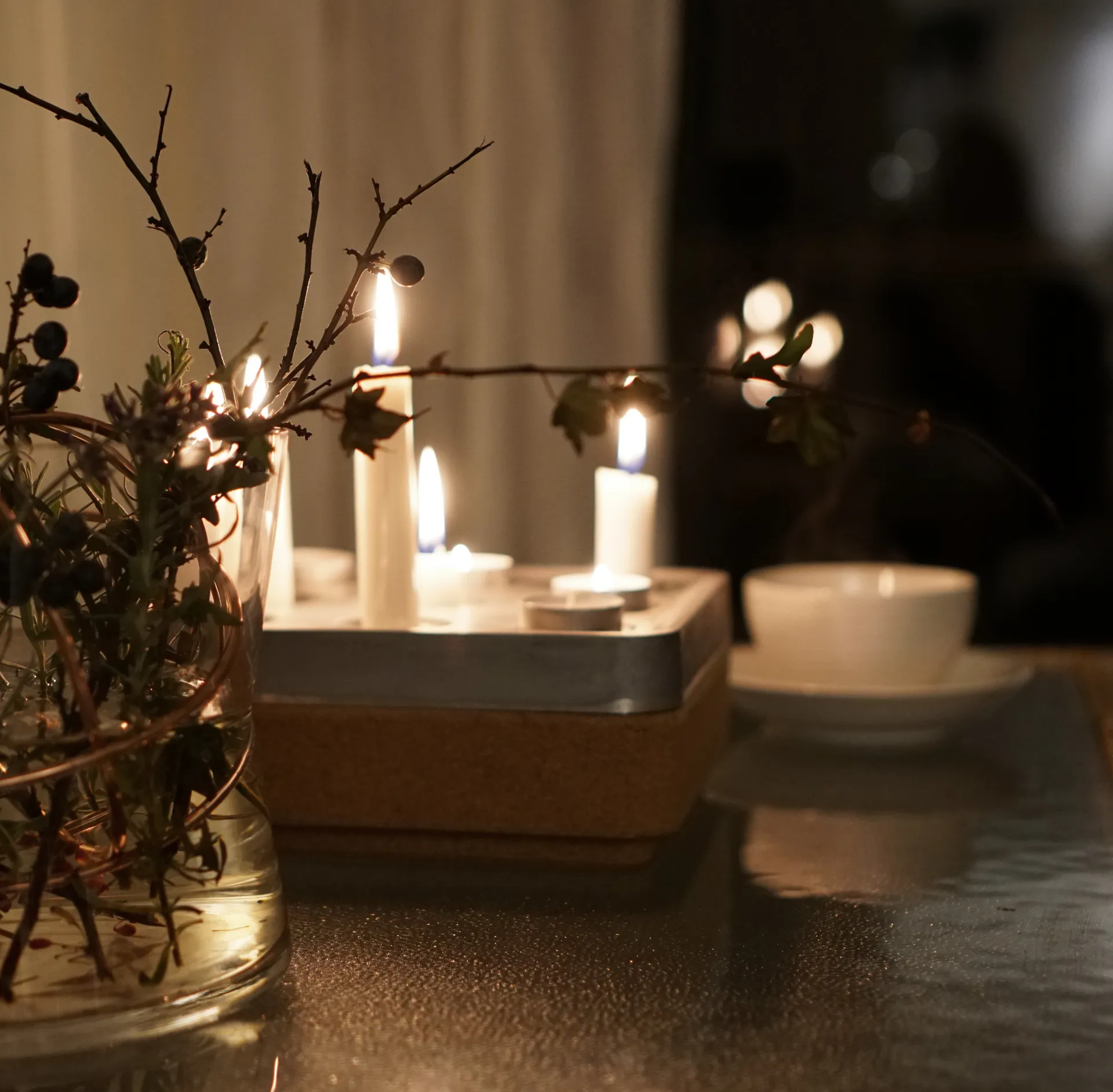 Podstawka na świecę aluminiowa, mała Born In Sweden