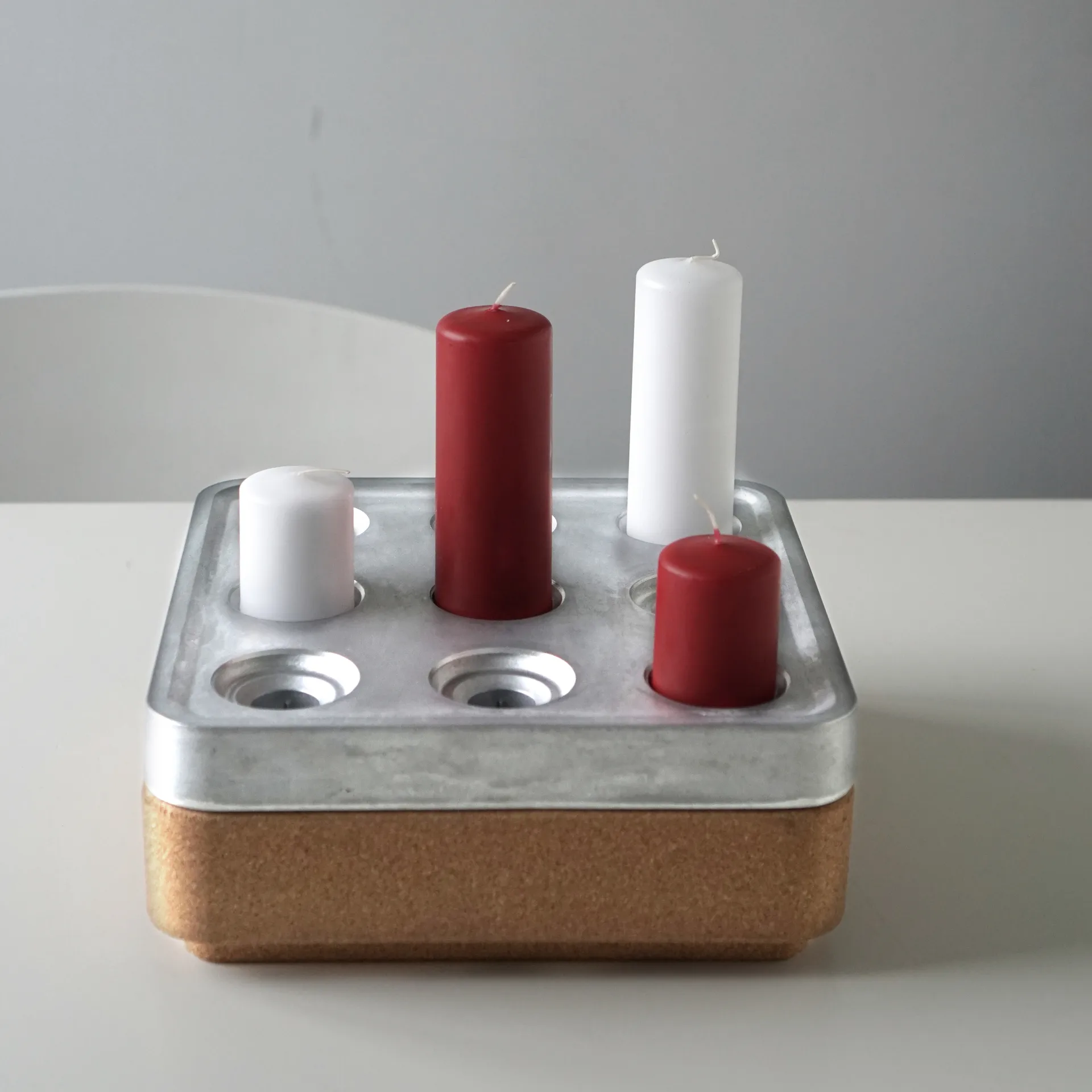 Podstawka na świecę aluminiowa, mała Born In Sweden