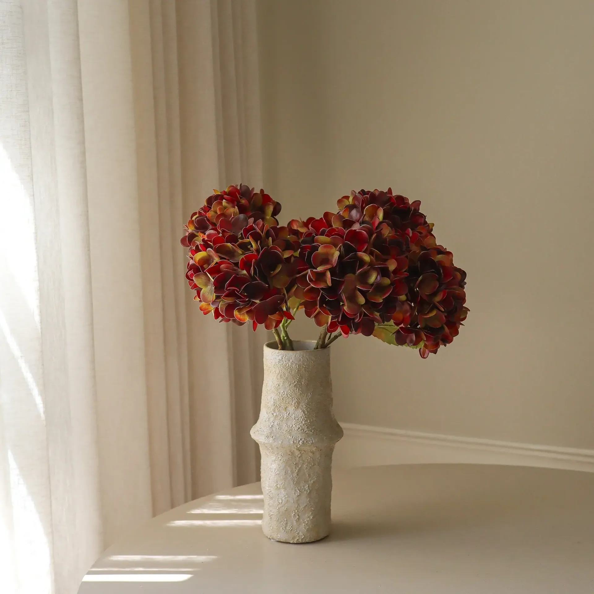 Bukiet sztucznych hortensji, Deep burgundy, 60 cm, 6 szt. Botané