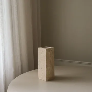 Marmurowy wazon Limestone Edge - Medium, 30 cm - Botané