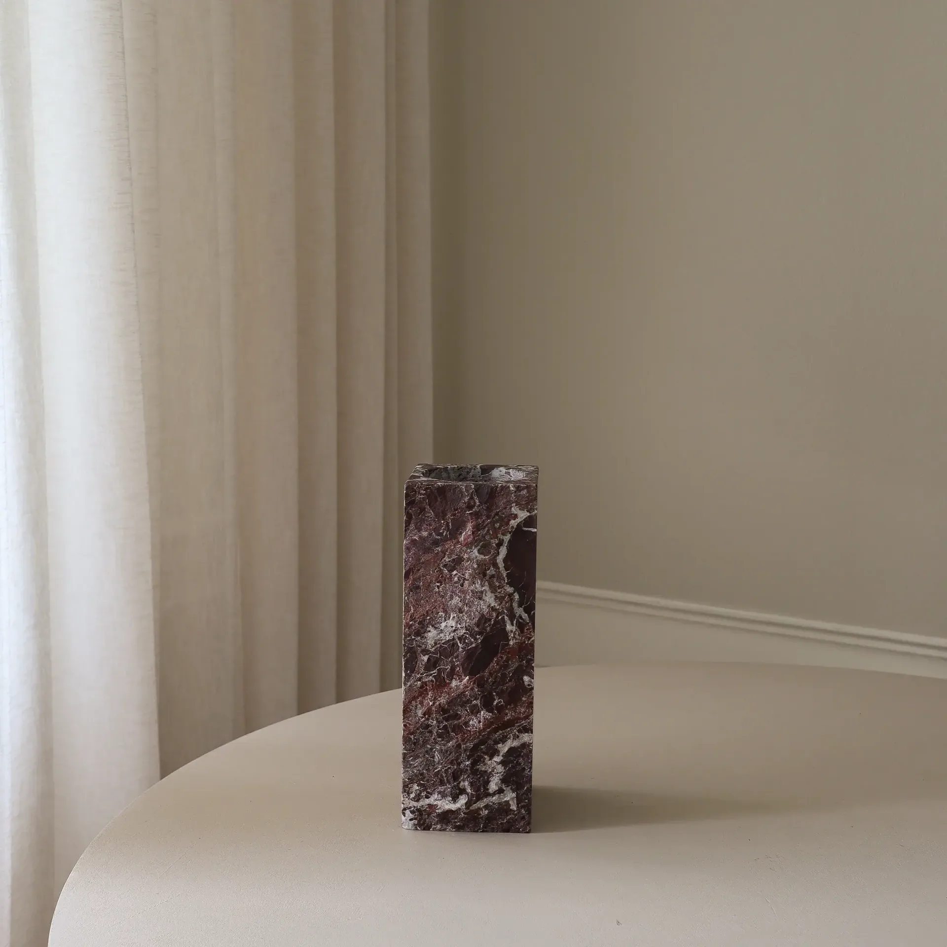 Marmurowy wazon Rosso Levanto Edge, Medium, 30 cm Botané