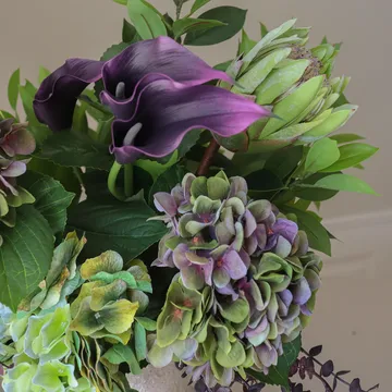 Sztuczny bukiet Aubergine Bloom - Kalia-hortensja-protea królewska, 106 cm, 12 szt. - Botané