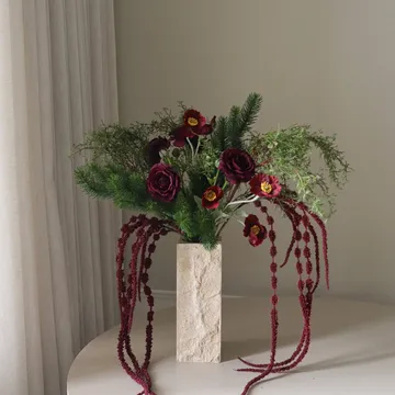 Sztuczny bukiet Burnt Bloom - Jaskier, maki, czosnek ozdobny, amarantus, 90 cm - Botané