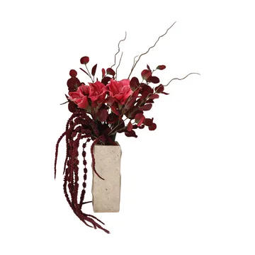 Sztuczny bukiet Deep Bloom - Amarylis, eukaliptus, amarantus, gałązki, 120 cm - Botané