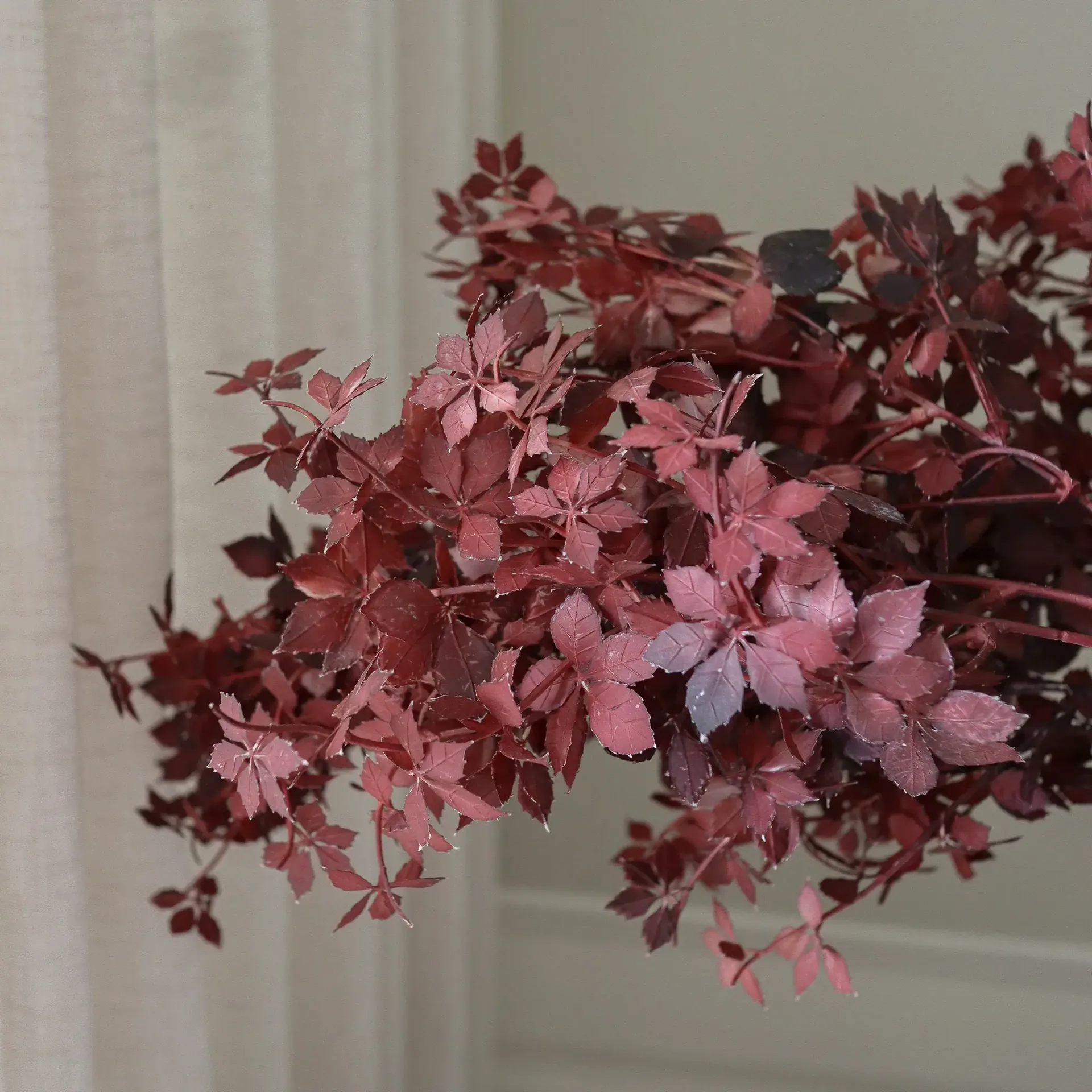 Sztuczny bukiet Maple Branch, Burgundy, 107 cm, 1 szt. Botané