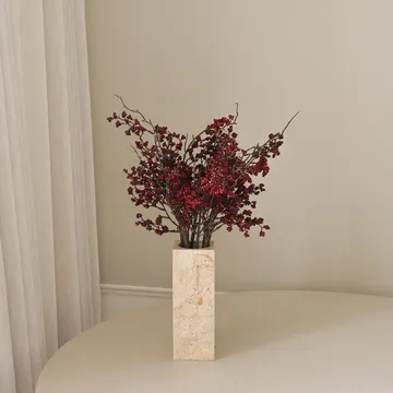 Sztuczny bukiet Wild Berry - Ciemnoczerwone gałązki z jagodami, 66 cm - Botané