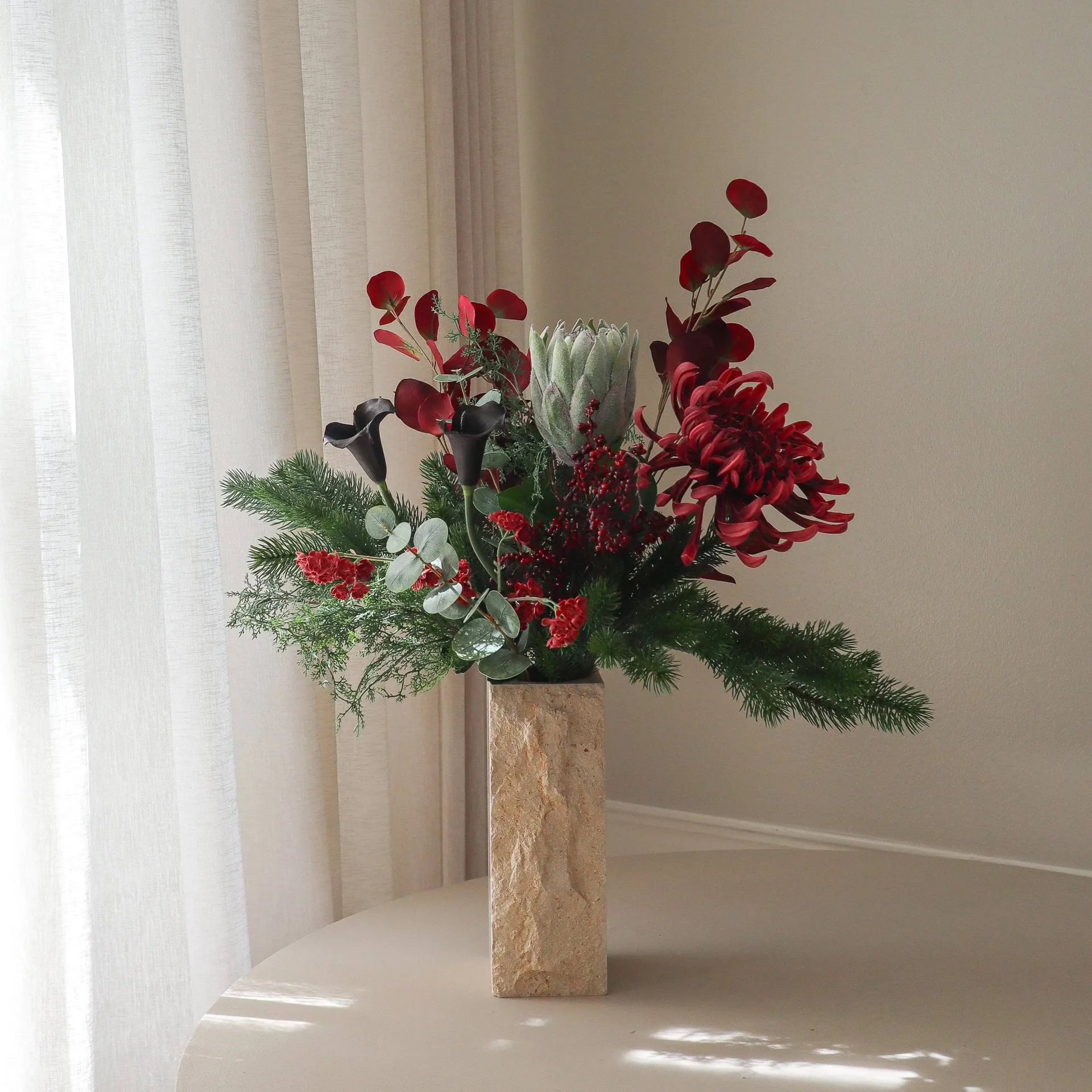 Sztuczny bukiet Wild Winter, Protea, chryzantema igiełkowa, kalla, eukaliptus, 84 cm Botané
