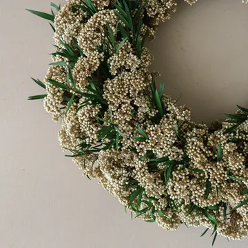 Wianek kwiatowy Whisper Meadow Wreath - Risblomma, Ø40 cm - Botané