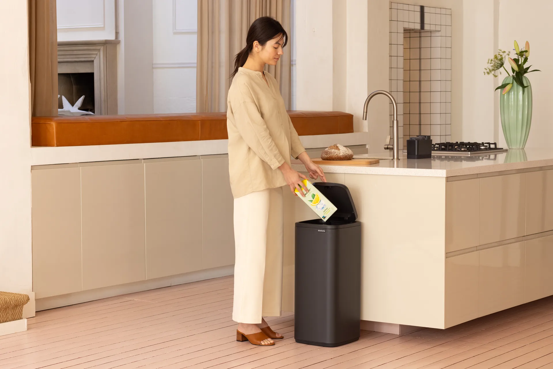 Kosz Bo Touch 30 l, Mineral Infinite Grey Brabantia