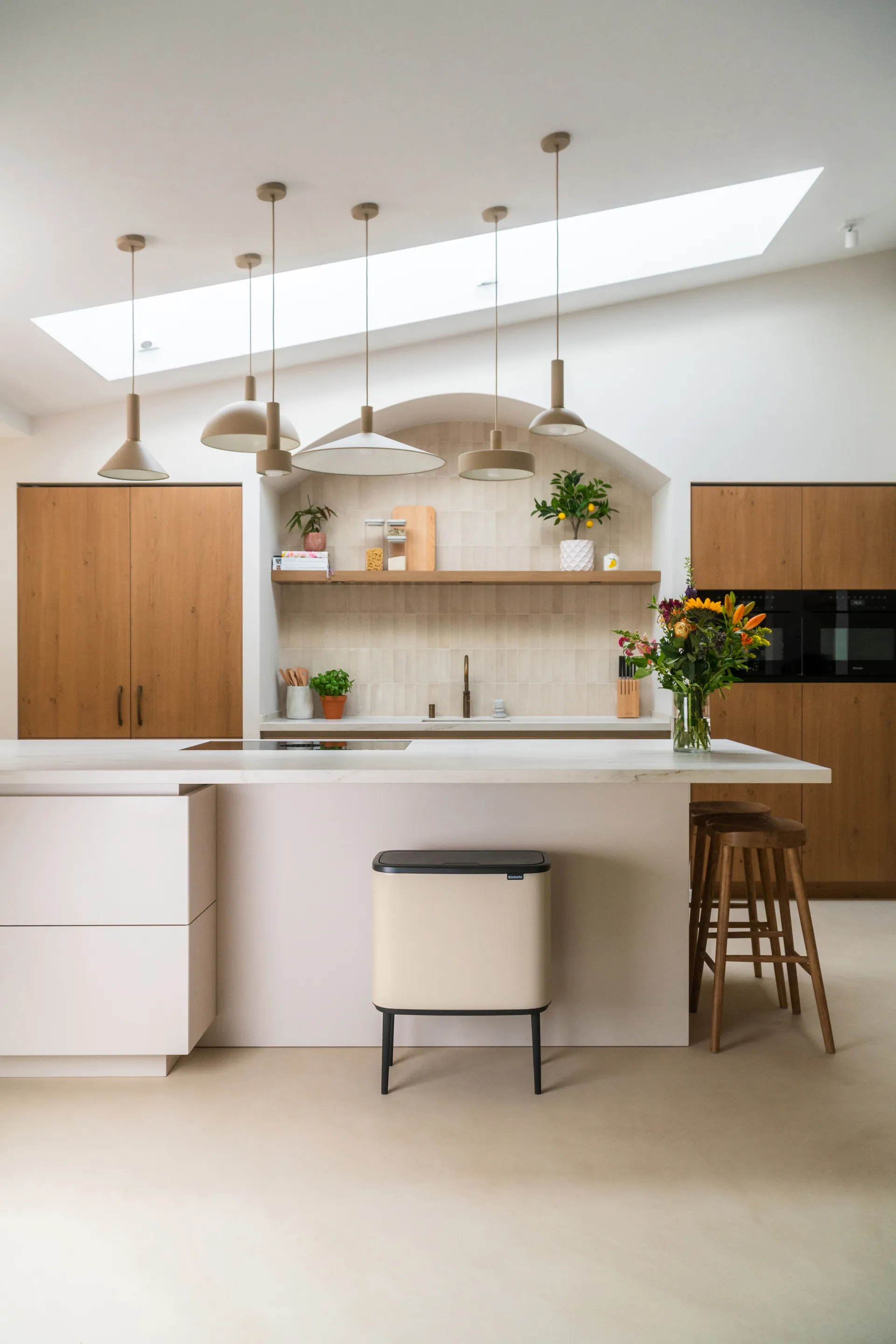 Kosz Bo Touch Bin 11+23 l, Soft beige Brabantia