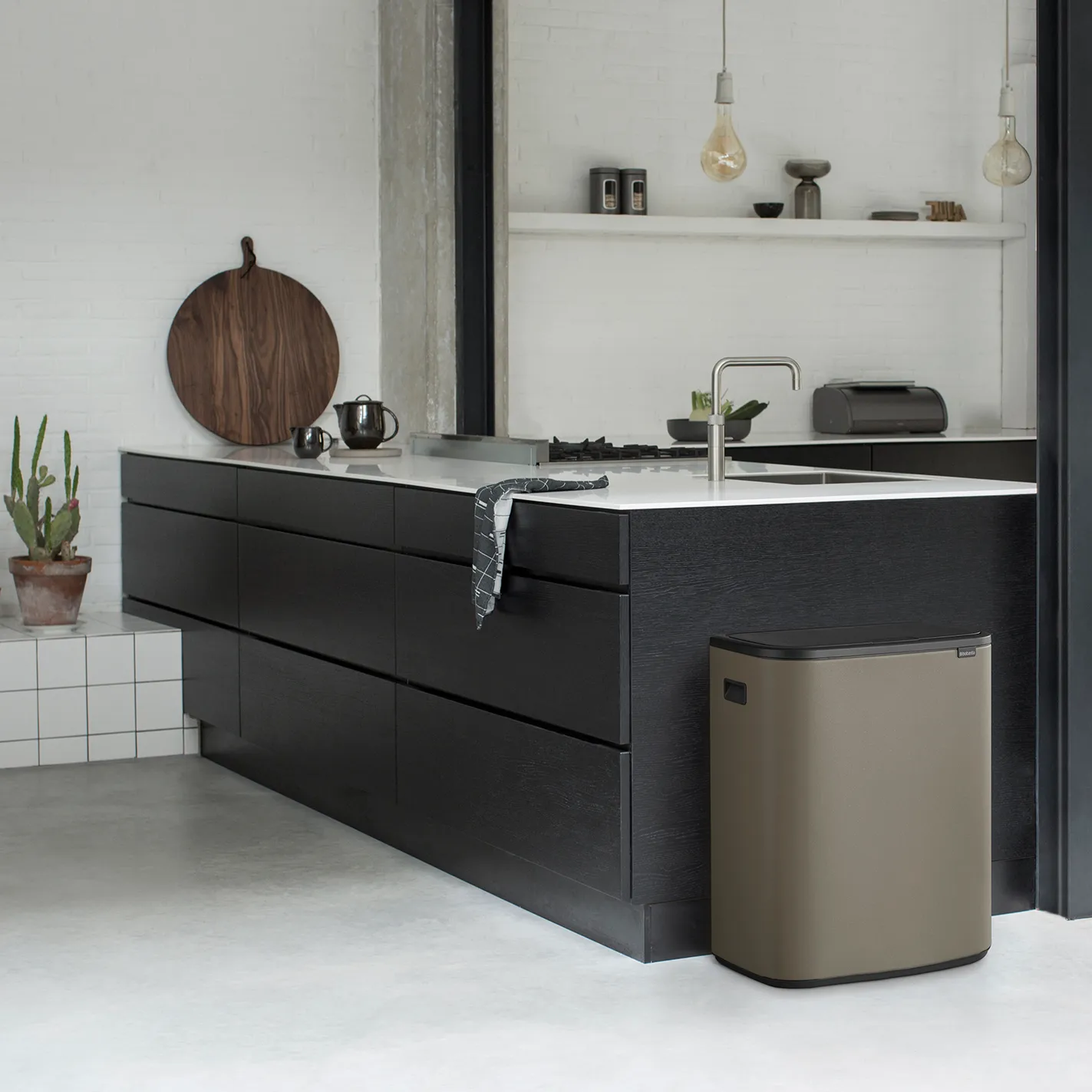 Kosz Bo Touch Bin 60 L, Platinum Brabantia