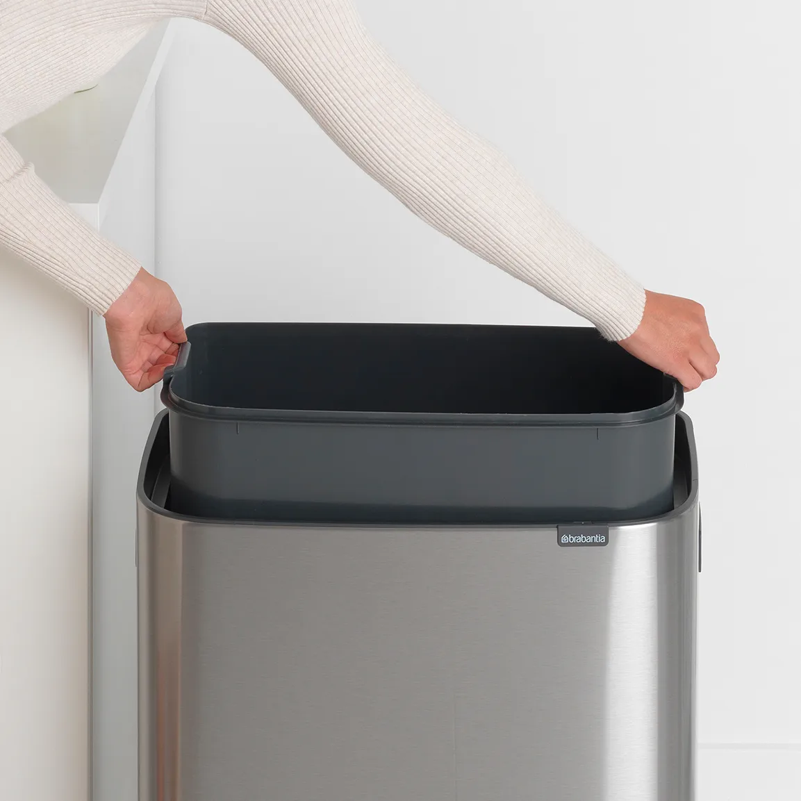 Kosz Bo Touch Bin 60 L, Stal matowa szczotkowana Brabantia
