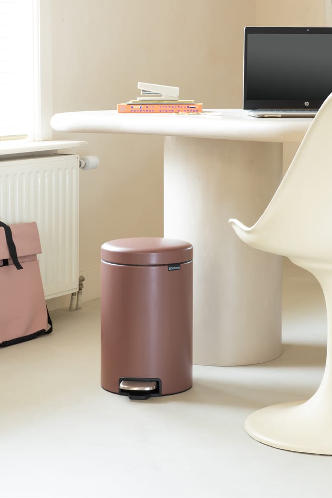 Kosz na śmieci New Icon 12 l, Satin Taupe Brabantia