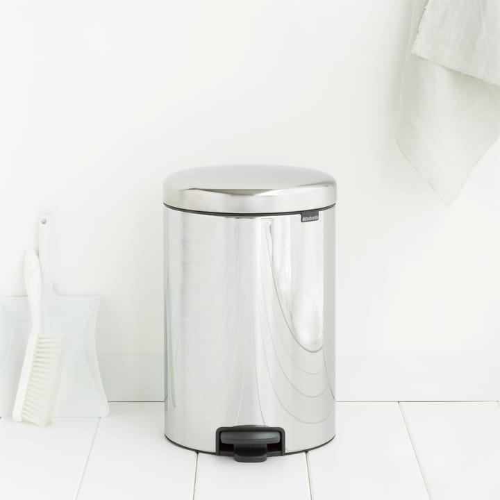 Kosz na śmieci New Icon 20 l, błyszcząca stal Brabantia