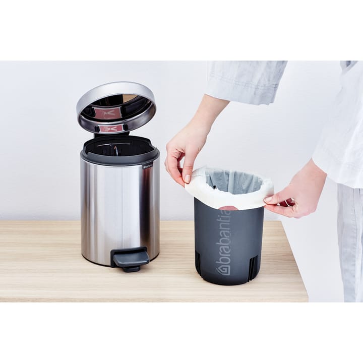 Kosz na śmieci New Icon 3 l, matowa stal odporna na odciski Brabantia