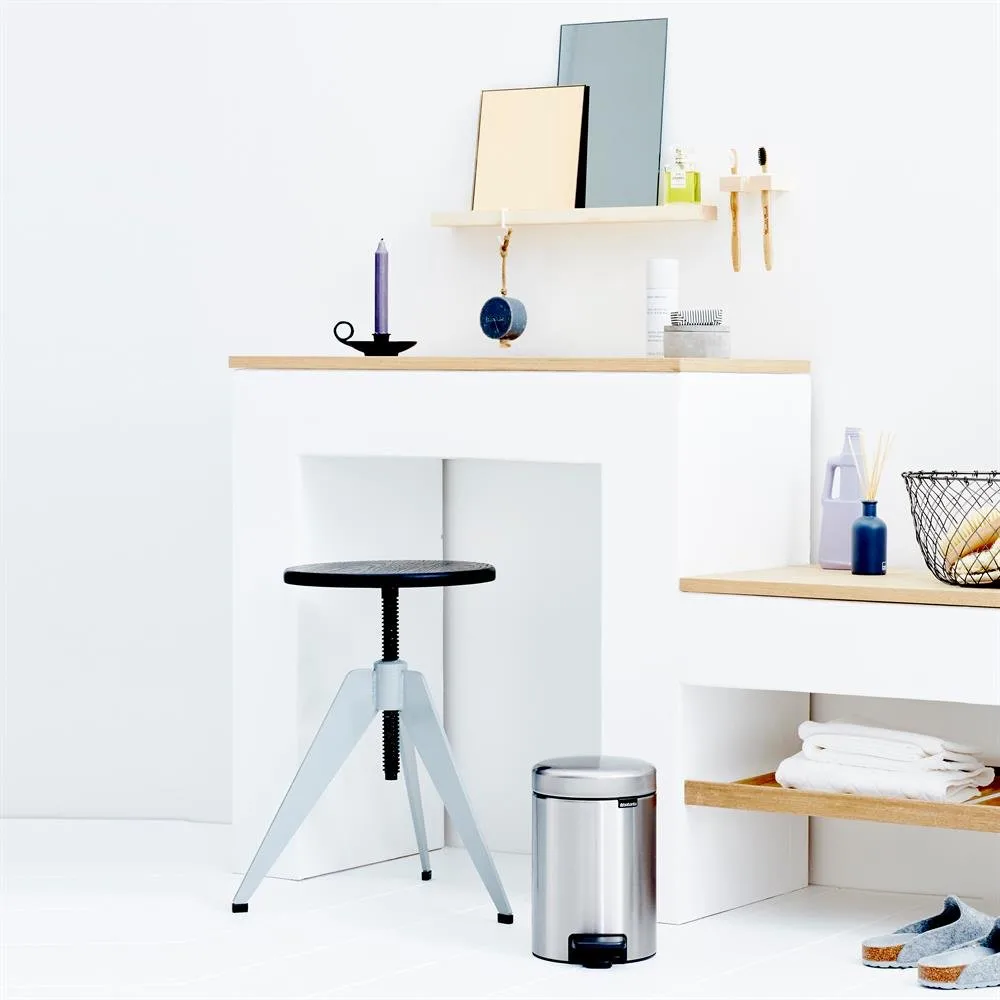 Kosz na śmieci New Icon 3 l, matowy - stal Brabantia