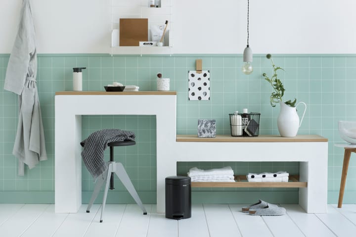 Kosz na śmieci New Icon 3 l, matt black (czarny) Brabantia