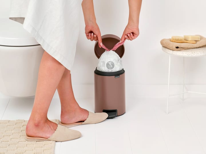 Kosz na śmieci New Icon 3 l, Satin Taupe Brabantia