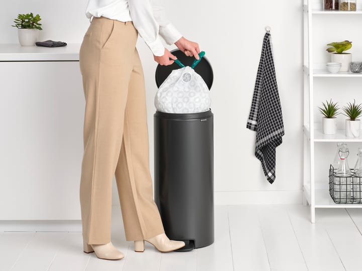 Kosz na śmieci New Icon 30 l, Confident Grey Brabantia
