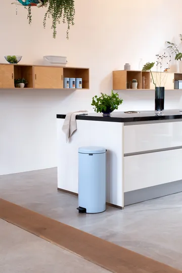 Kosz na śmieci New Icon 30 l - Dreamy blue - Brabantia