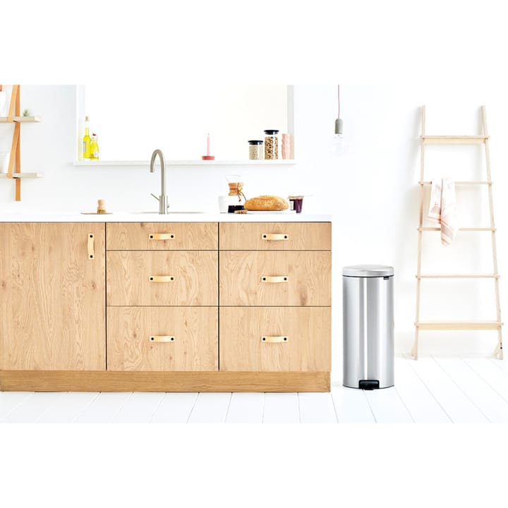 Kosz na śmieci New Icon 30 l, Matt steel fingerprint proof Brabantia