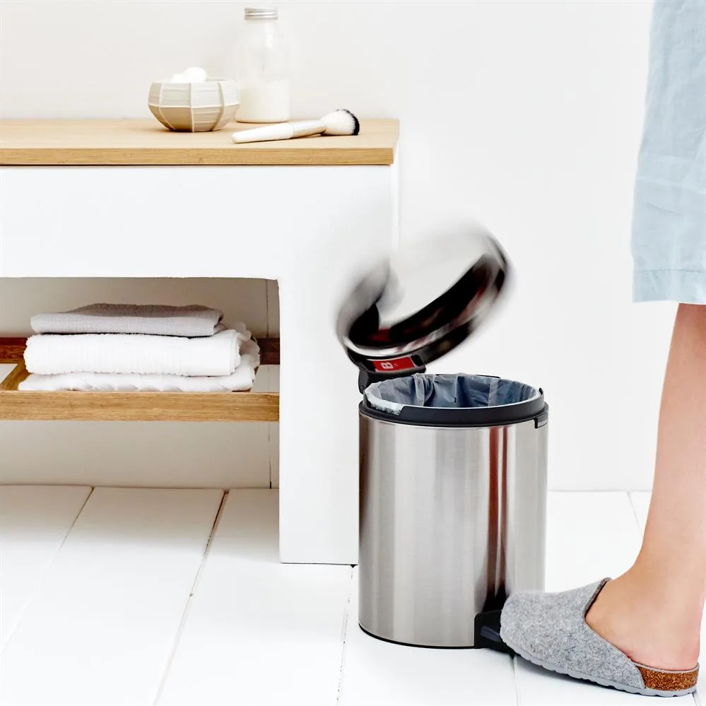 Kosz na śmieci New Icon 5 l, matowy - stal Brabantia