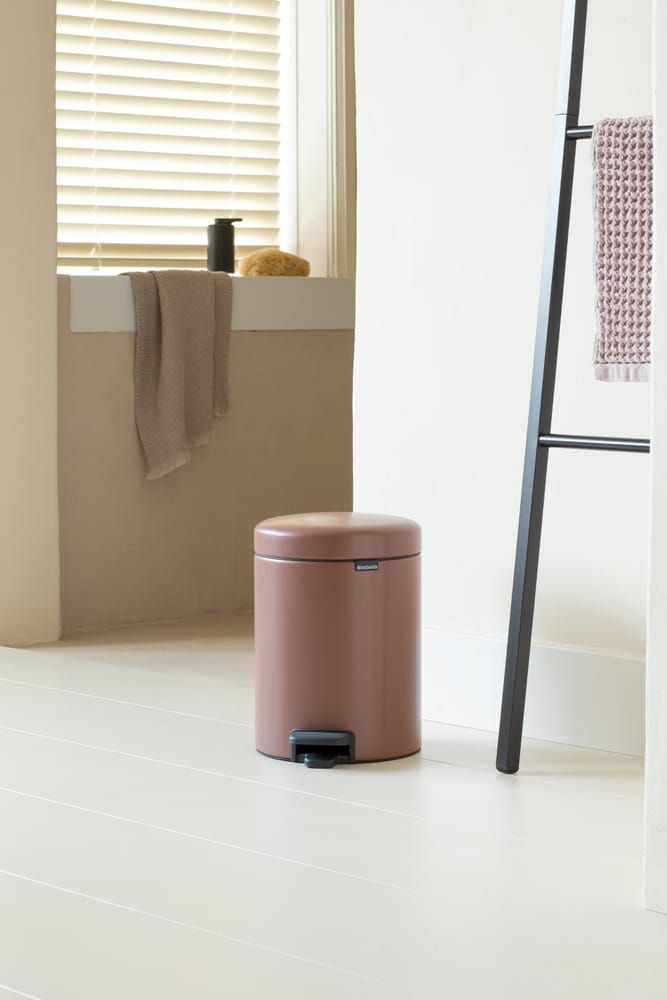Kosz na śmieci New Icon 5 l, Satin Taupe Brabantia