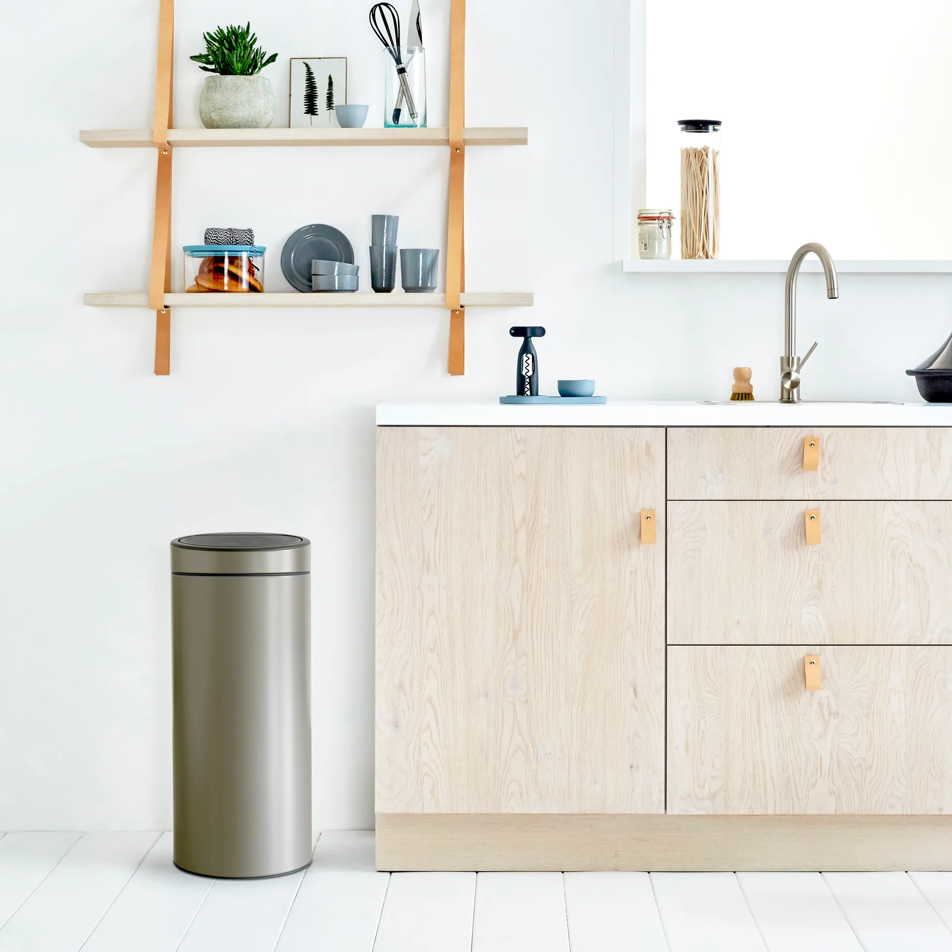 Kosz na śmieci Touch Bin 30 L, platinum (szary) Brabantia