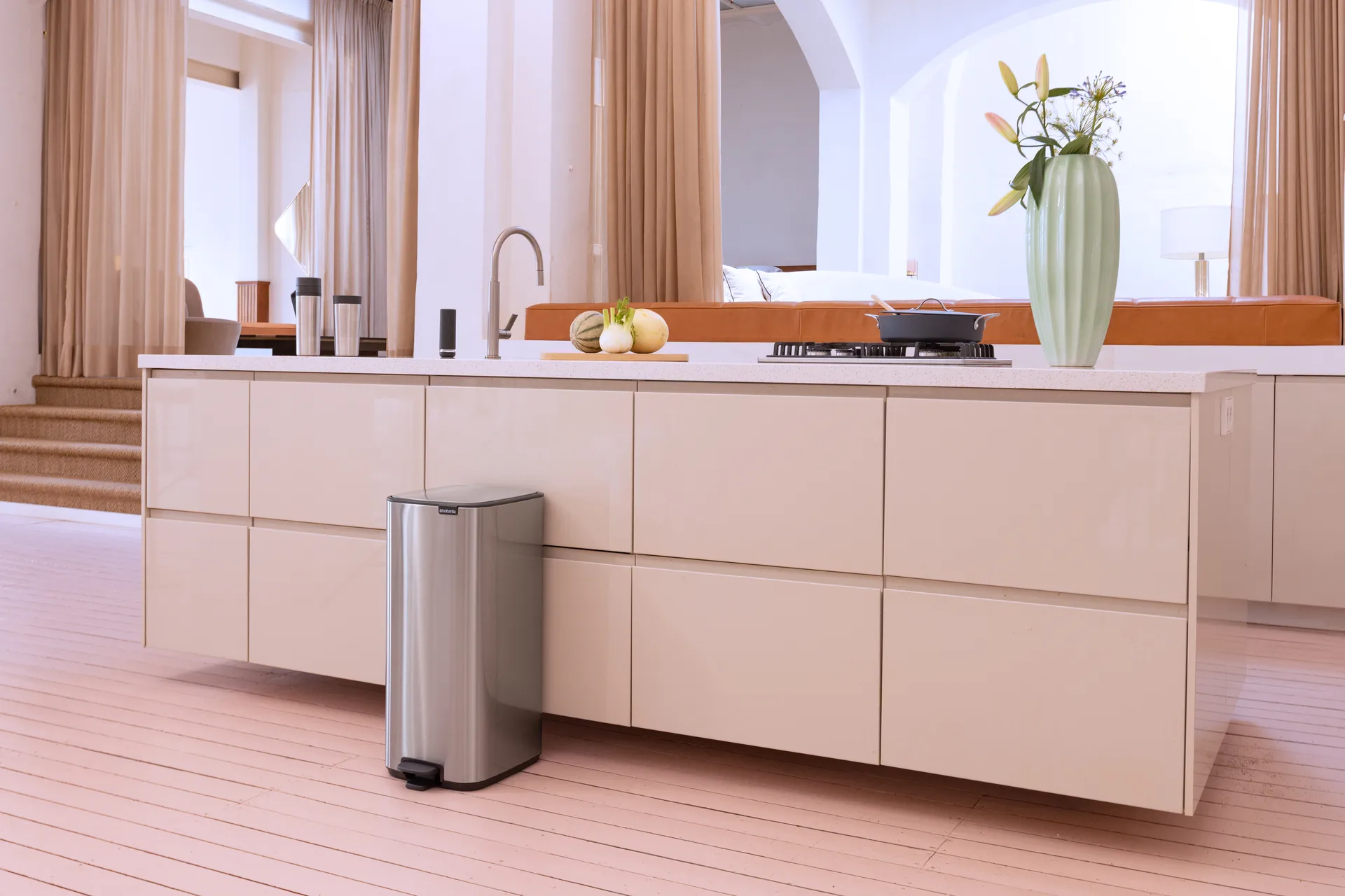 Kosz pedałowy  Bo 30 l, Matt Steel Fingerprint Proof Brabantia