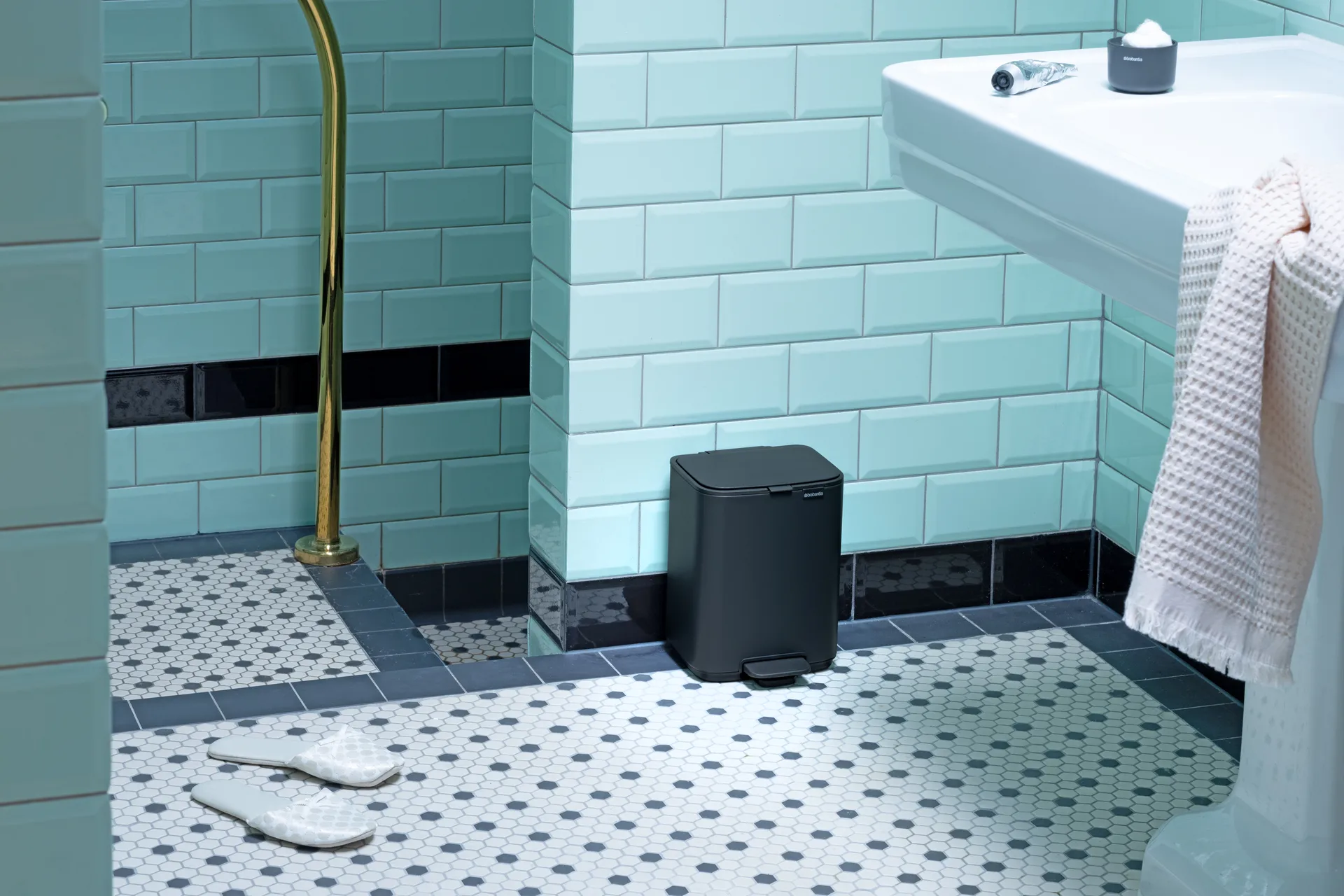 Kosz pedałowy  Bo 4 l, Mineral Infinite Grey Brabantia