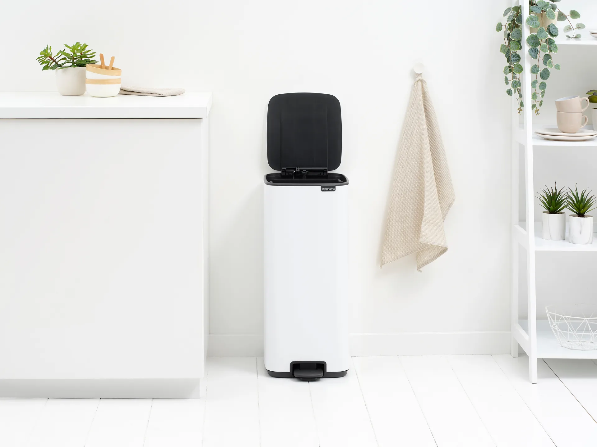 Kosz z pedałem Bo 30 l, White Brabantia