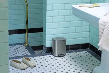 Kosz z pedałem Bo 4 l - Matt Steel Fingerprint Proof - Brabantia