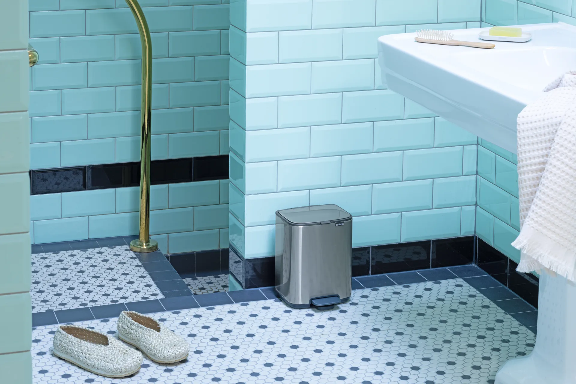 Kosz z pedałem Bo 7 l, Matt Steel Fingerprint Proof Brabantia