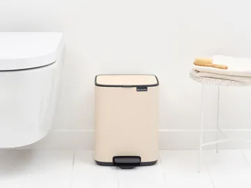 Kosz z pedałem Bo 7 l - Soft Beige - Brabantia