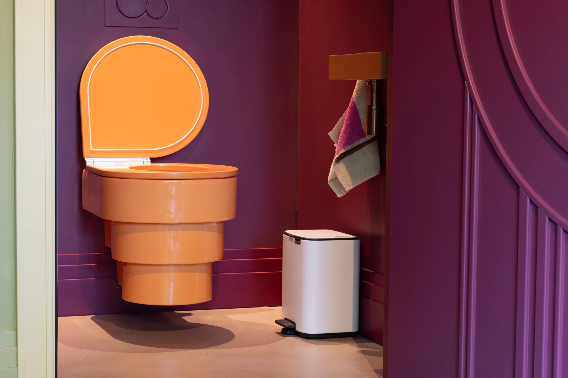 Kosz z pedałem Bo 7 l, White Brabantia