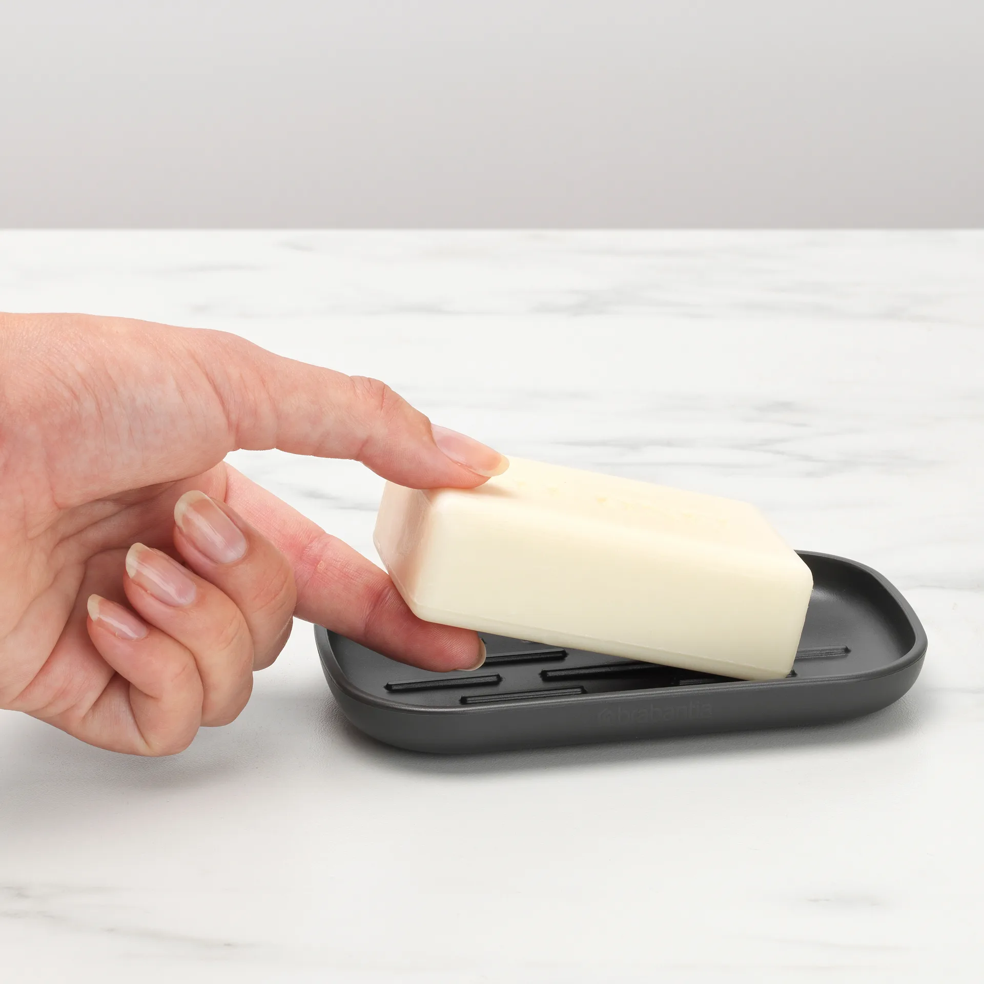 Mydelniczka Brabantia ReNew, Ciemnoszary Brabantia