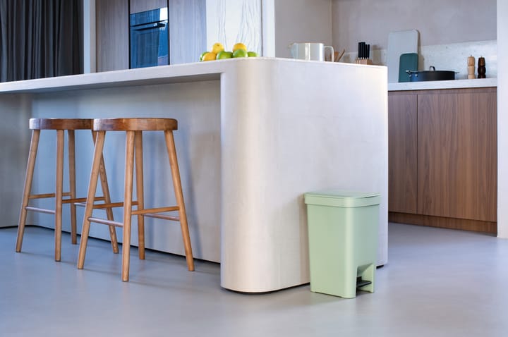 StepUp Kosz pedałowy 16 L, Jade green Brabantia