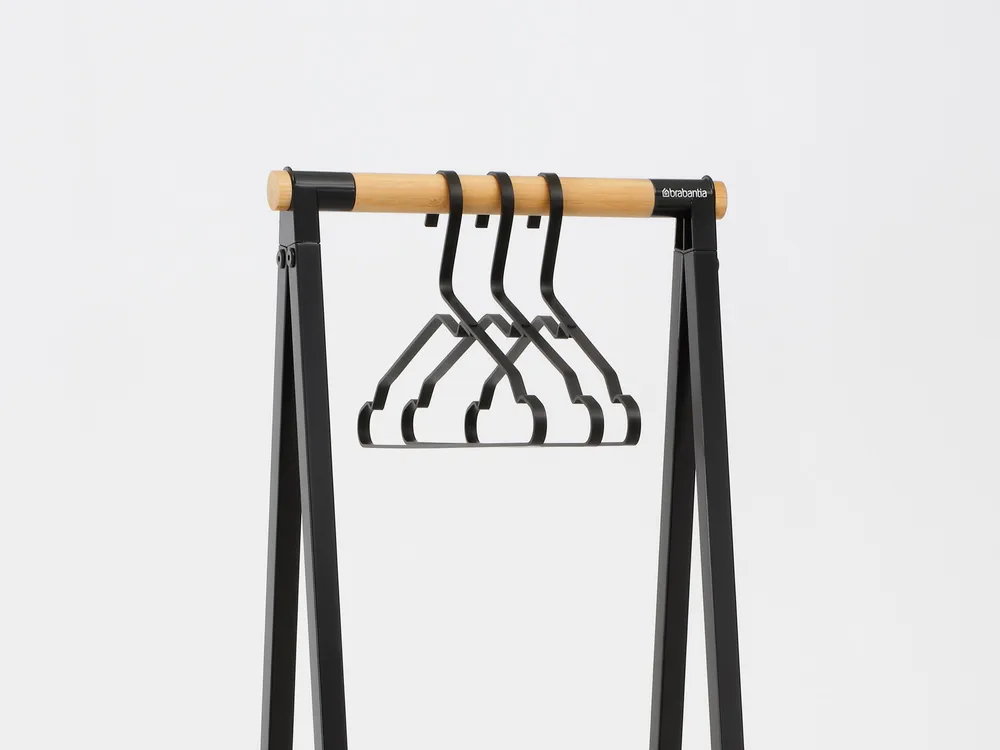 Stojak na ubrania Linn, kompaktowy, Czarny Brabantia